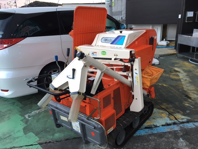 輝い KUBOTA クボタ ハーベスター 自動脱穀機（自走式）実働久保田 