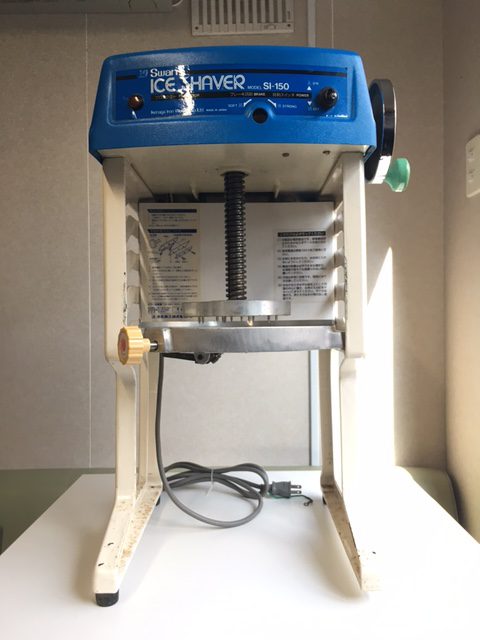 ■池永鉄工　スワン　電動かき氷機　アイススライサー　SI-150SS■動作確認済 SI-150SS 池永鉄工 かき氷機 SWAN(スワン) 電動式 ブロック